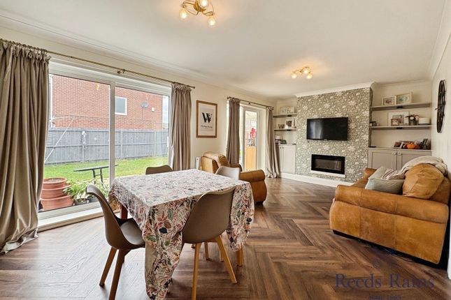 11, Dorchester Close, Tyne and Wear photo 4