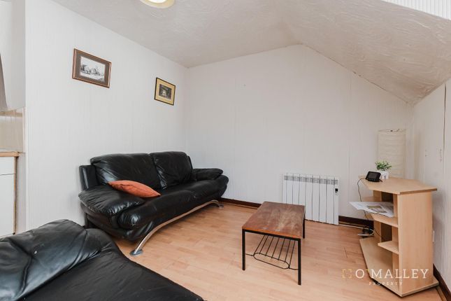 6D, High Street, Alloa photo 4