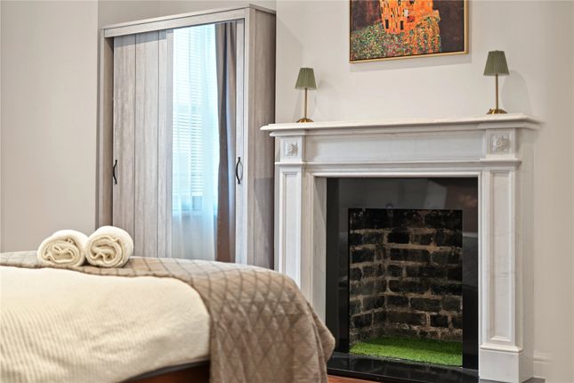 Stock Orchard Crescent, London photo 5