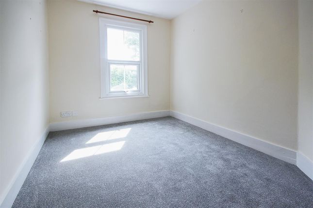 Cottage to rent in Sussex Road, Warley, Brentwood