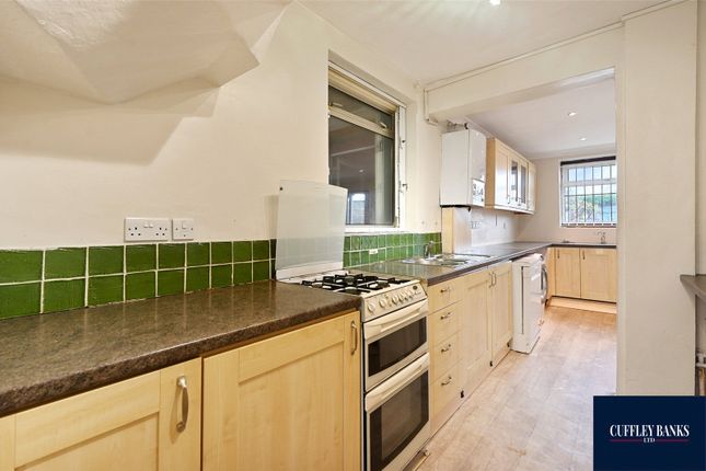 74, Sarsfield Road, Middlesex photo 4