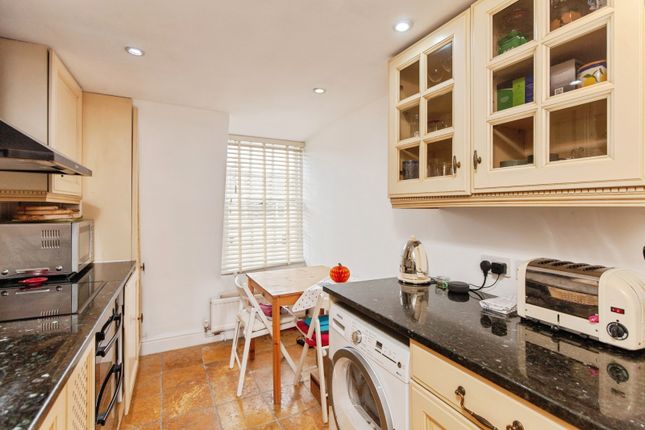Flat 4, 14, Edward Street, Bath photo 4
