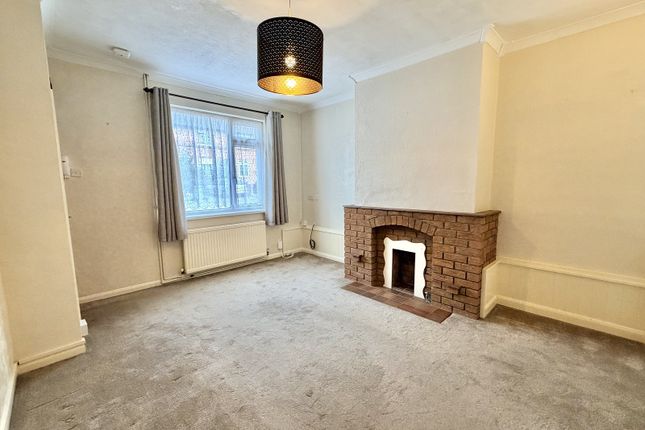 38, Alexander Avenue, Leicester photo 4