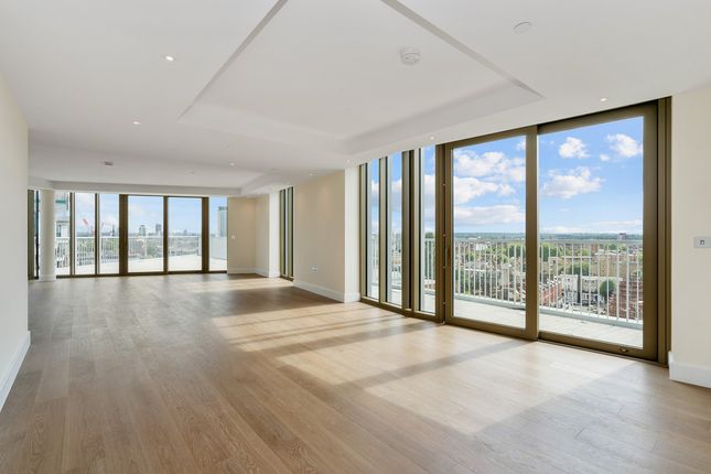 Thumbnail Penthouse for sale in Sherrin House, London