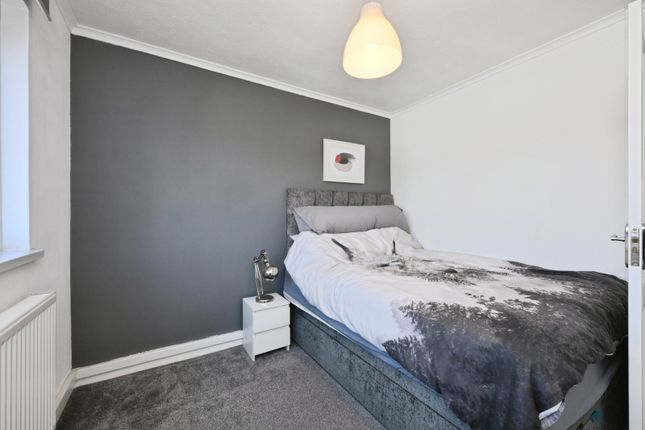 224a,, Rush Green Road, Essex photo 2
