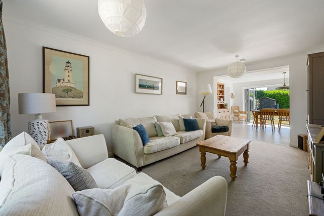 7 Lincoln Green, Chichester photo 2