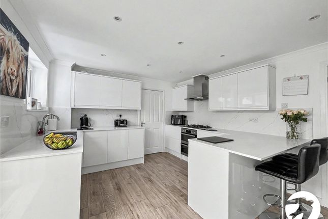 17, Woodbury Road, Kent photo 3
