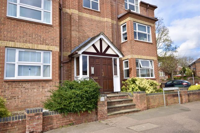 Flat for sale in Southcourt Road, Linslade