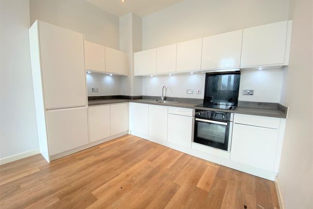 Thumbnail Flat for sale in New York Road, Leeds