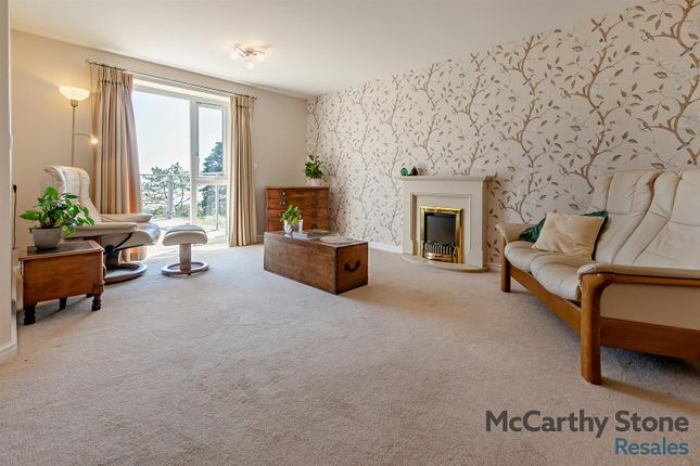 35 Roswell Court, Douglas Avenue, Exmouth photo 4