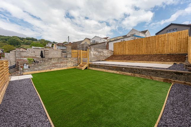 6 Brett Road, Newport photo 4