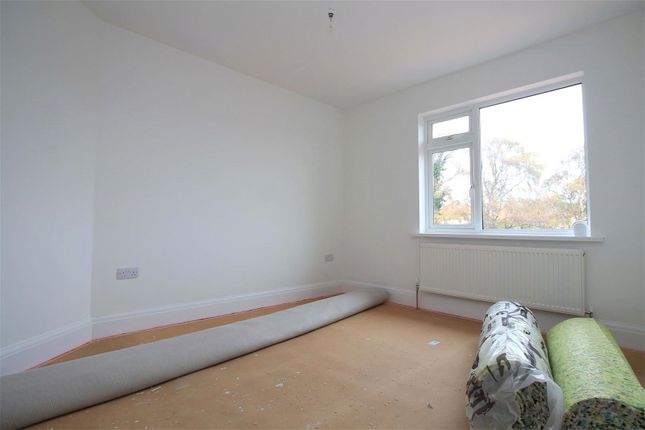 Flat for sale in Crabtree Lane, Lancing, West Sussex