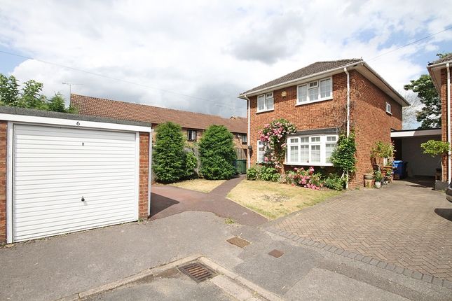 Thumbnail Detached house for sale in North Town Close, Maidenhead