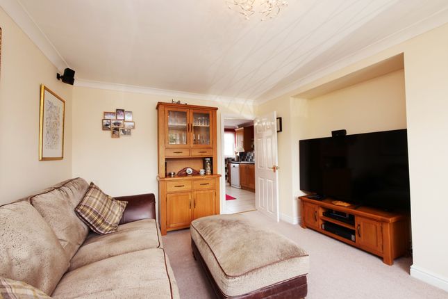 40, Costa Way, Pickering photo 3