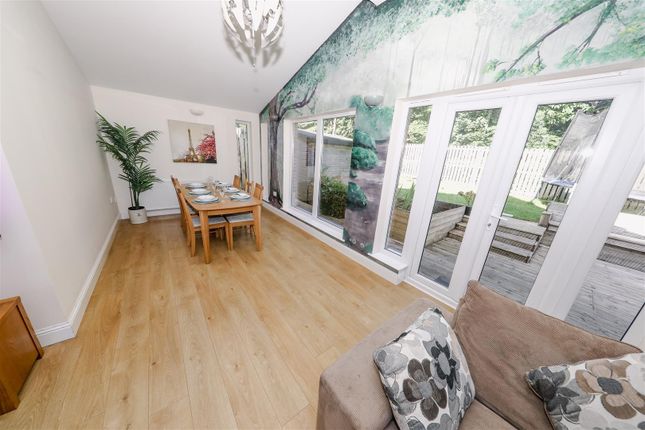 16, Groves Place, Markinch photo 4