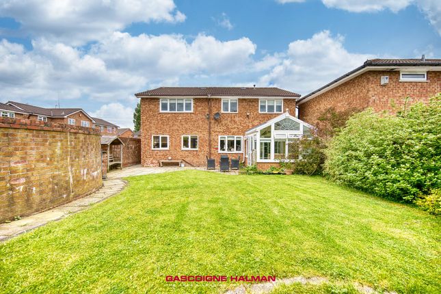 15 Lyncombe Close, Cheadle photo 4