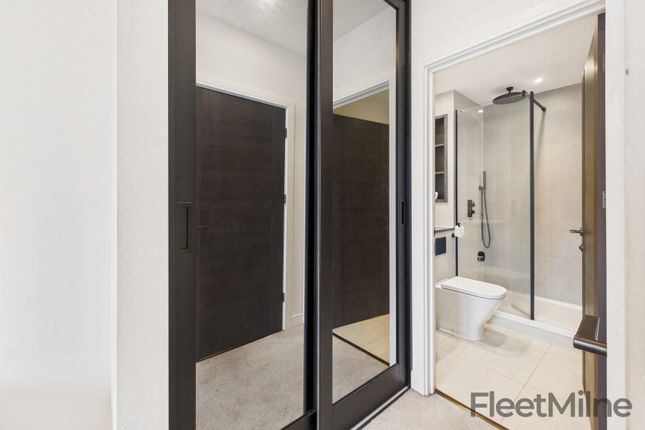 Master Bedroom &amp; En-Suite