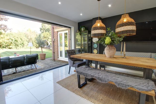 32, Brookhill Way, Ipswich photo 4