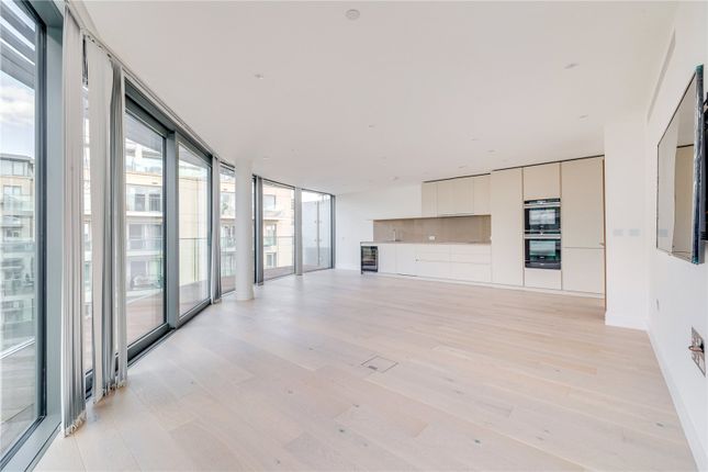 Flat for sale in Hamilton House, Fulham Reach