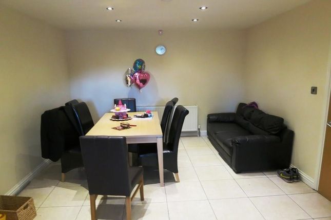 Alan Road, Manchester photo 2