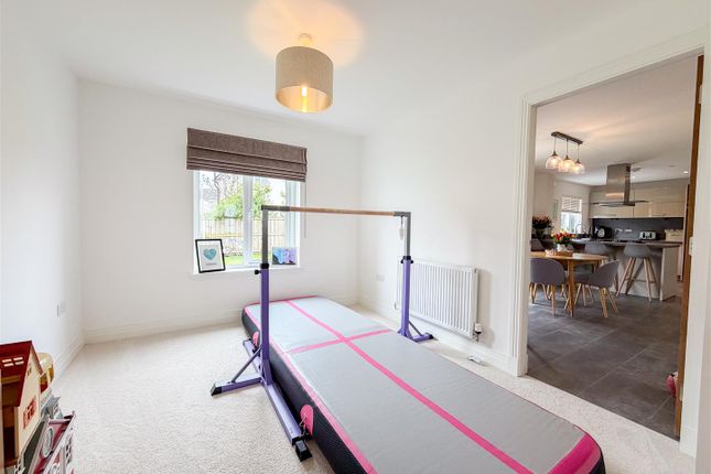 20, Knox Wynd, Strathaven photo 4