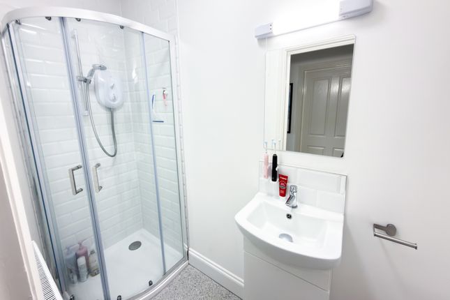 Flat 2 1, Custom House Lane, Deal photo 4