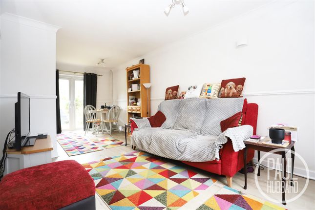 2-bed terraced on 54, Green Drive, Pakefield, £195,000