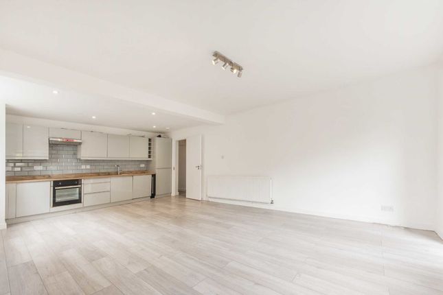 Flat for sale in Graham Road, London