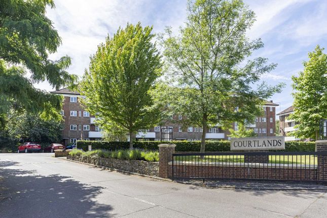 Thumbnail Flat for sale in Courtlands, Richmond