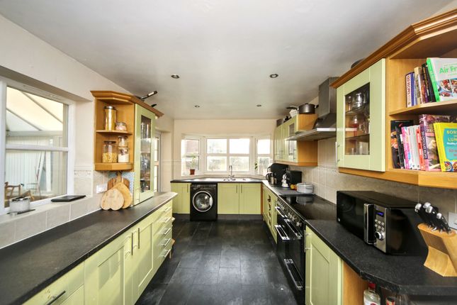 16 Kenford Drive, Wigan photo 3