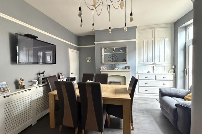 14, Carlton Road, Ashton-Under-Lyne photo 4