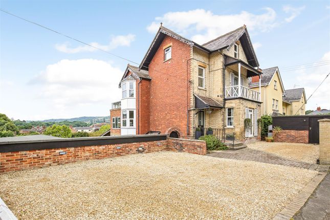 Thumbnail Detached house for sale in Stratford Road, Stroud