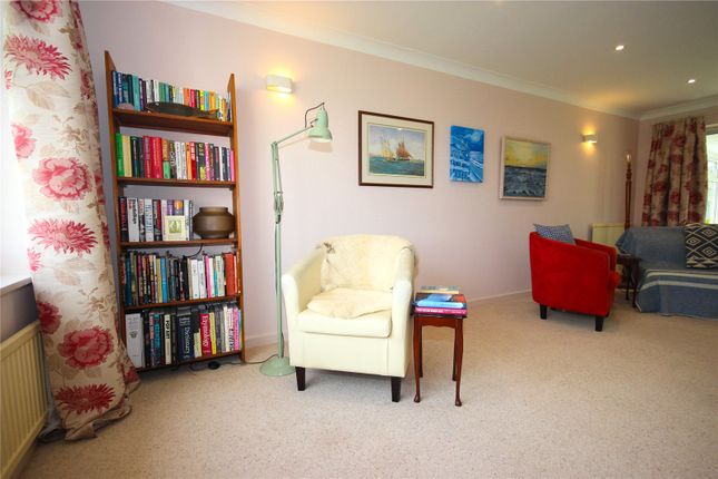 5, Valley View Close, Devon photo 4