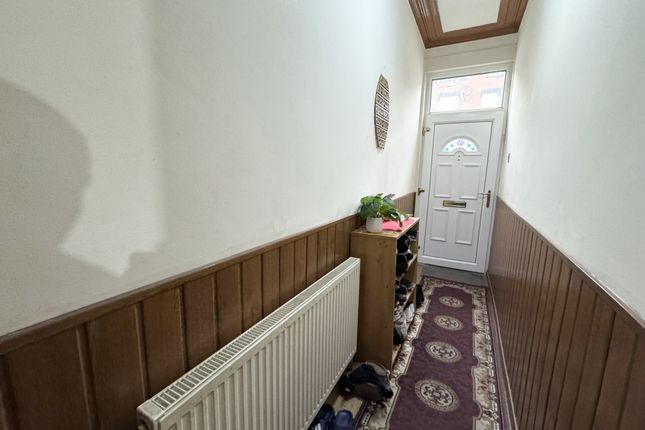 9, Sandhurst Place, Leeds photo 2