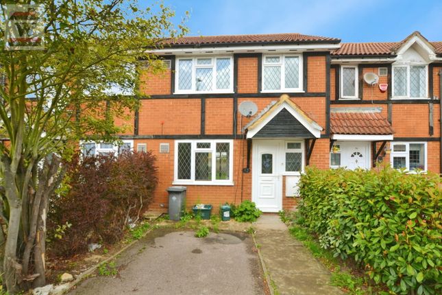 Thumbnail Terraced house to rent in Crestwood Way, Hounslow