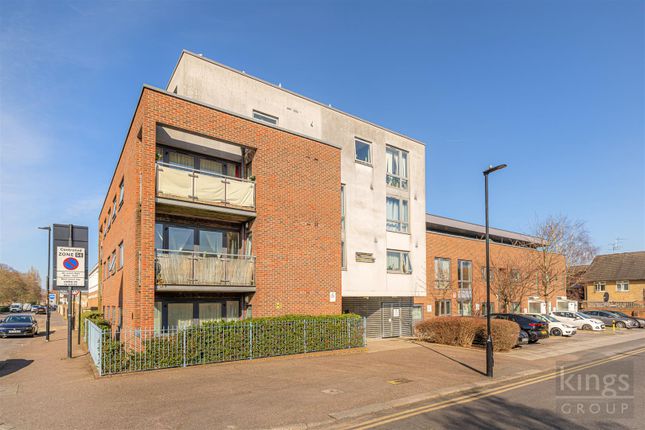 2-bed flat on Flat 22a Shaw House, Queen Street, London, £257,250