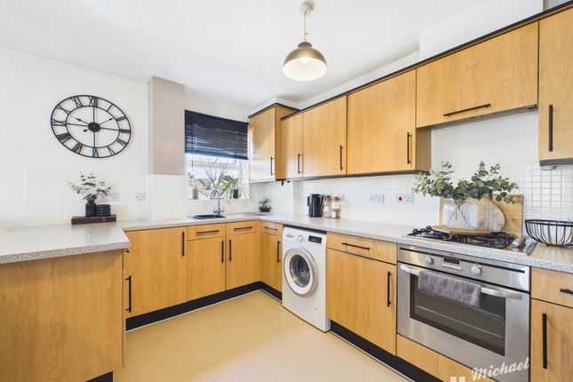 40 Reeve Close, Leighton Buzzard photo 3