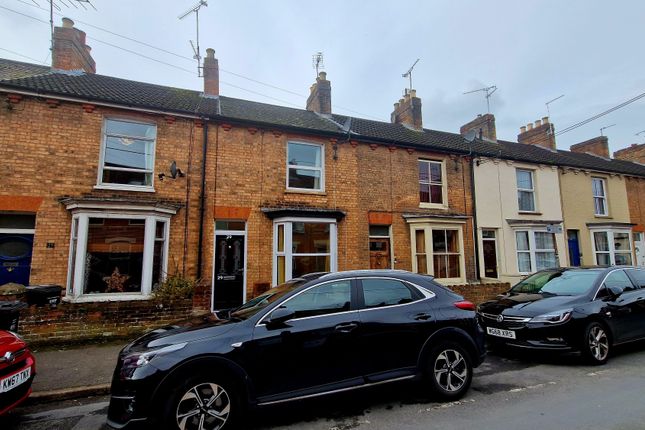 Thumbnail Terraced house to rent in Albemarle Road, Taunton