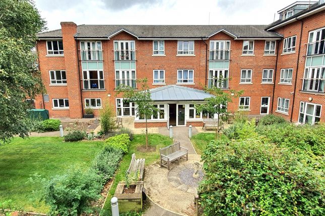 Flat for sale in Goodwin Court, Church Hill Road, East Barnet