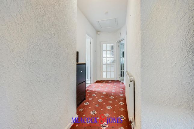 74, Hunter Avenue, Brentwood photo 2