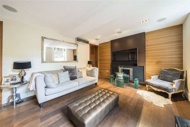 Thumbnail Flat for sale in Carlton Mansions, Holland Park Gardens, London