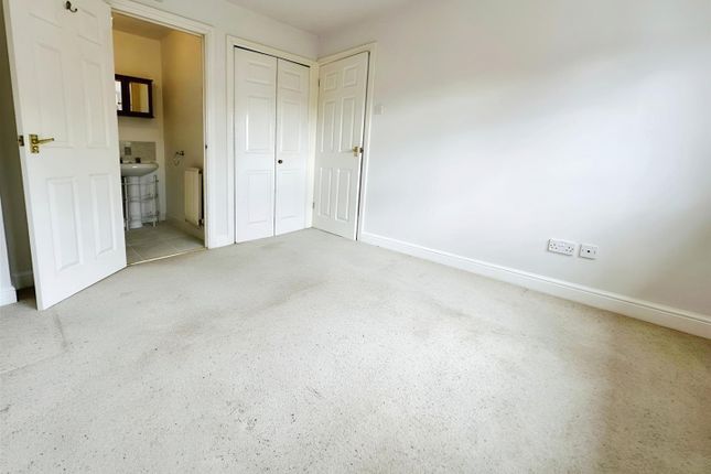 Detached house to rent in Stanier Drive, Leicester