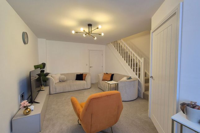 9 Quartz Close, Coalville photo 3