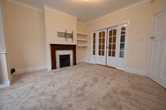 28, Yew Croft Avenue, Birmingham photo 3