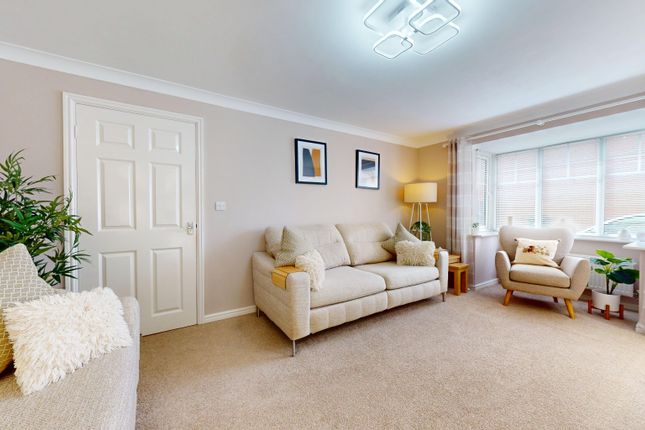 47 Strathmore Gardens, South Shields, Tyne and Wear photo 4