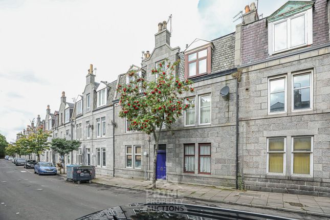 20, Flat E, Aberdeen photo 2
