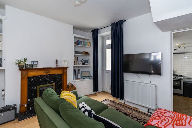 47a, Glebe Street, Penarth photo 2