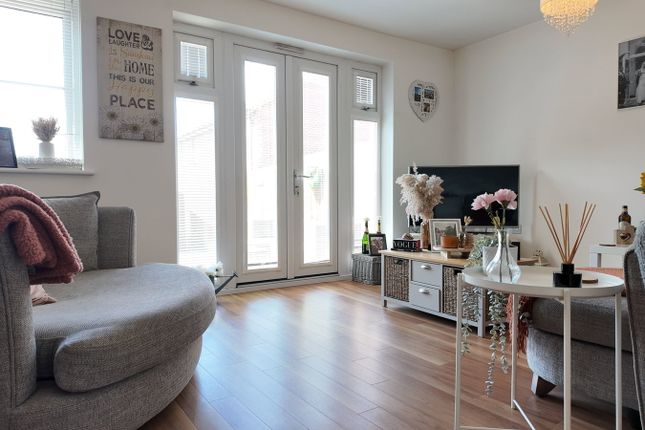 44, Dandelion Place, Newton Abbot photo 3