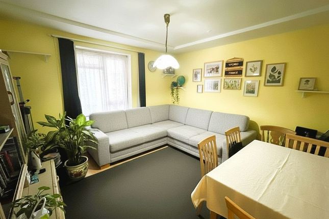 866d1Aaa-9Fd5-434d-9359-9c518Dbcdcff