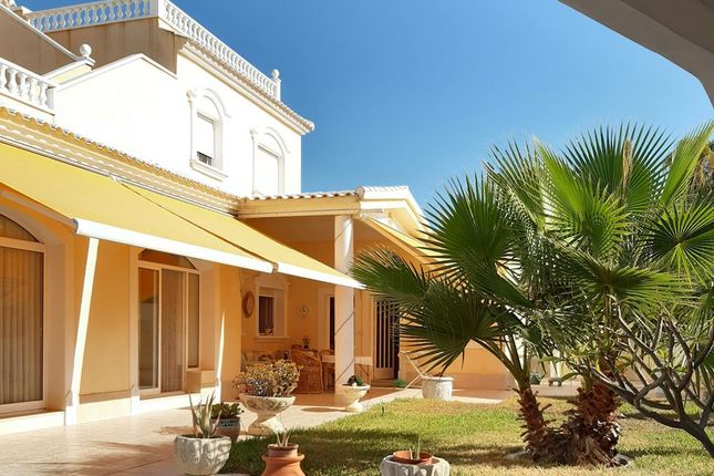 Villa for sale in Cabo Roig, Alicante, Spain